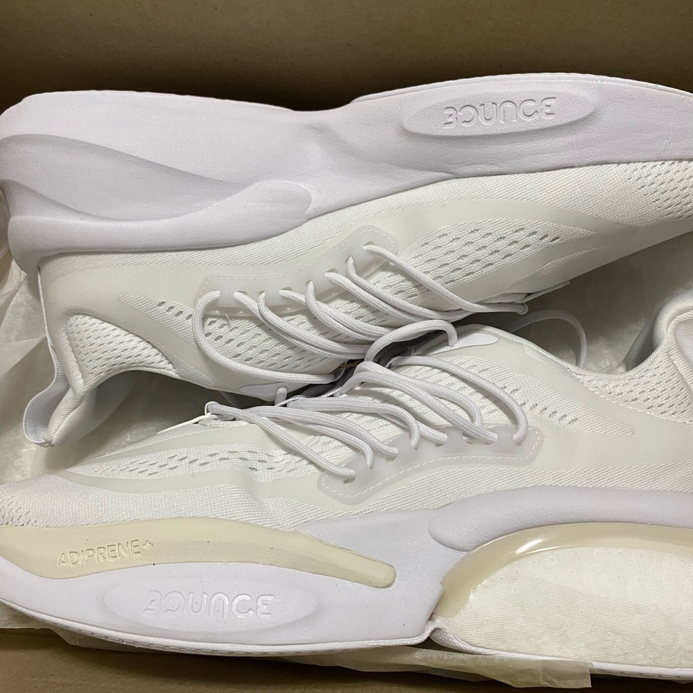 Adidas Alphaboost
